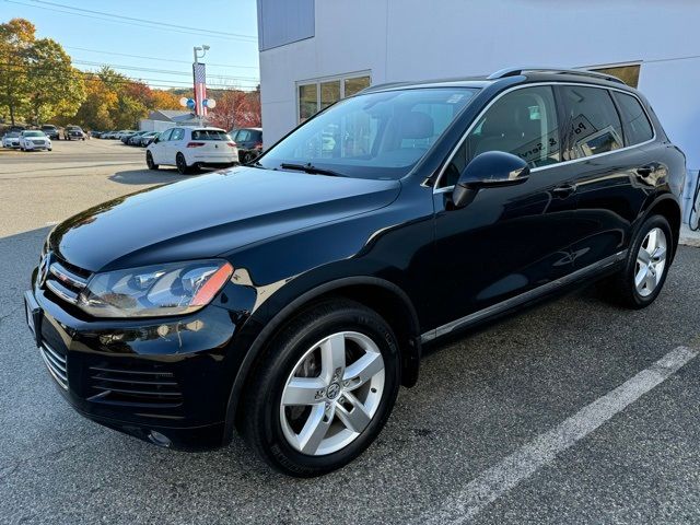 2012 Volkswagen Touareg Lux