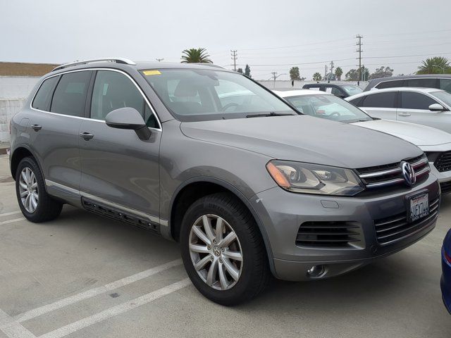 2012 Volkswagen Touareg Sport Navigation