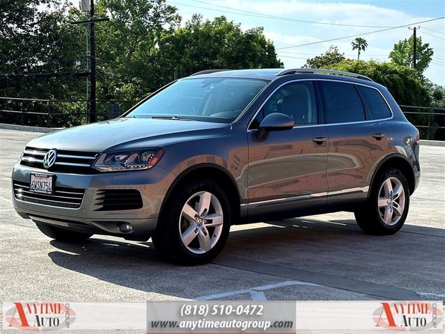 2012 Volkswagen Touareg Lux