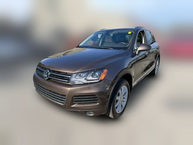 2012 Volkswagen Touareg Sport Navigation