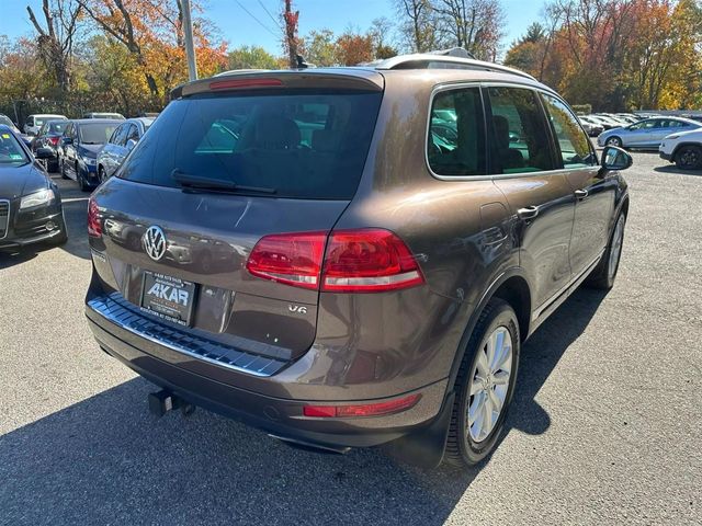 2012 Volkswagen Touareg Sport Navigation