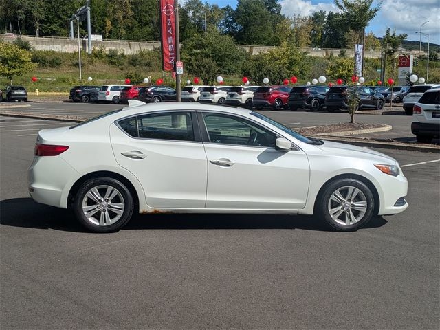 2013 Acura ILX Base