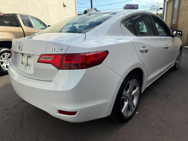 2013 Acura ILX Premium