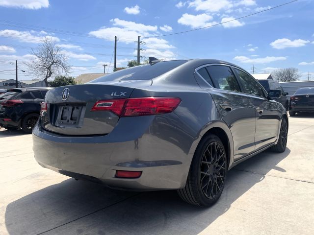 2013 Acura ILX Technology