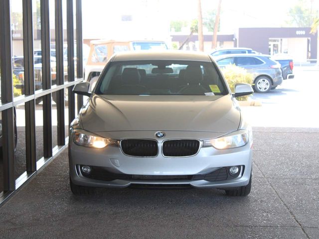 2013 BMW 3 Series 320i