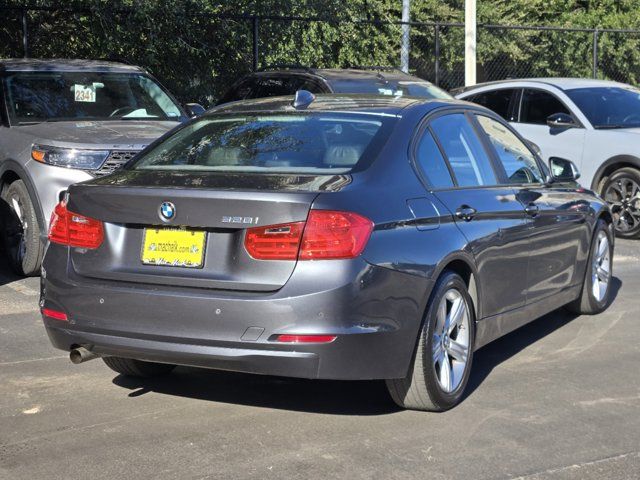 2013 BMW 3 Series 320i