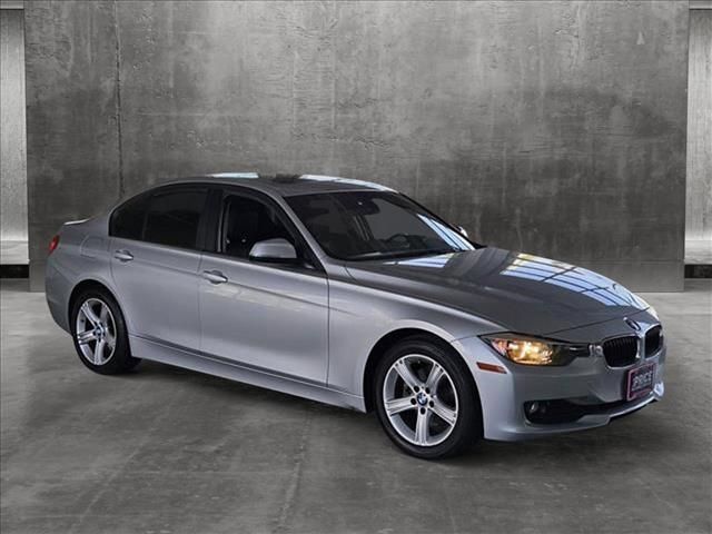 2013 BMW 3 Series 320i