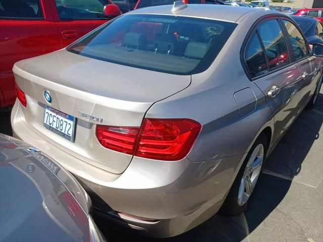 2013 BMW 3 Series 320i