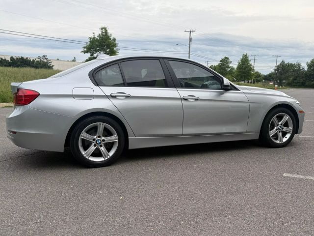 2013 BMW 3 Series 320i