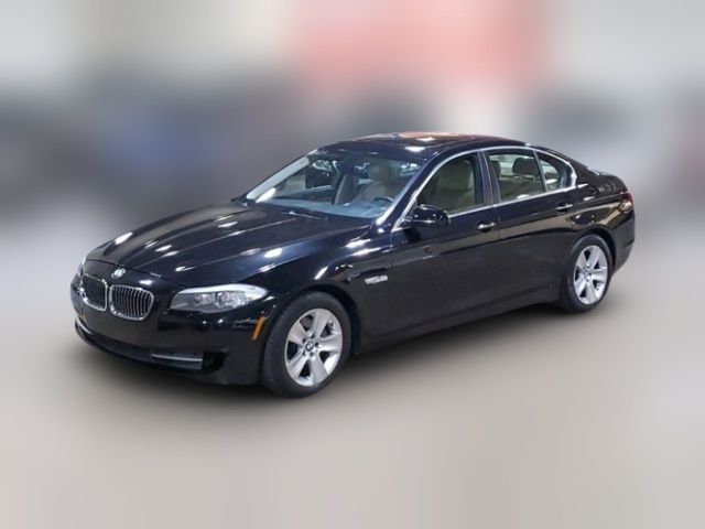 2013 BMW 5 Series 528i