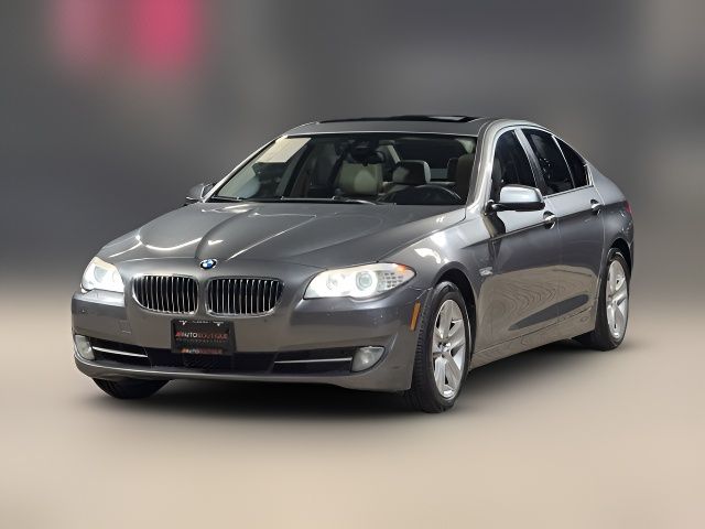 2013 BMW 5 Series 528i