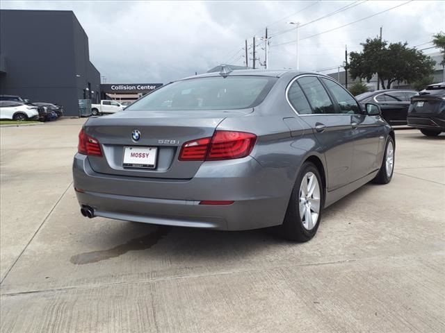 2013 BMW 5 Series 528i