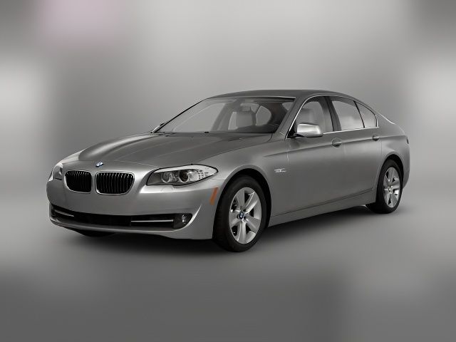 2013 BMW 5 Series 528i