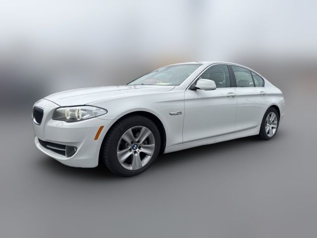 2013 BMW 5 Series 528i