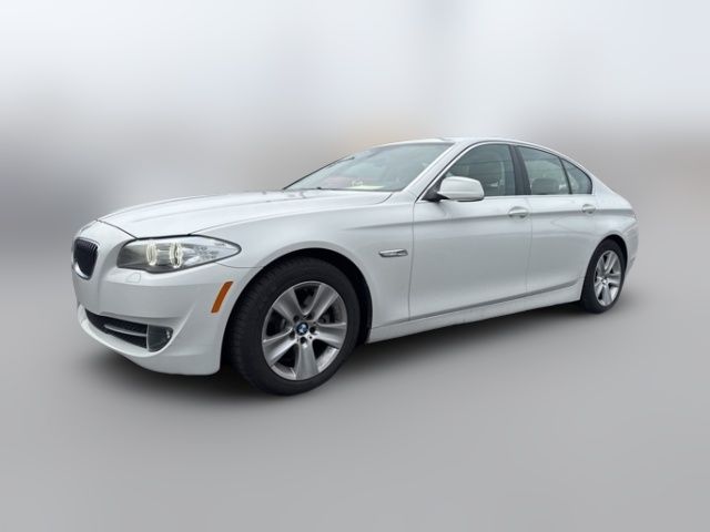 2013 BMW 5 Series 528i