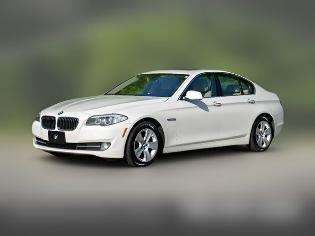 2013 BMW 5 Series 528i