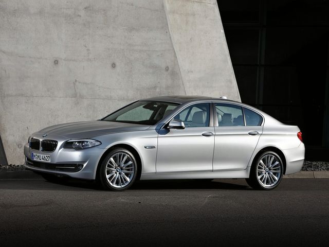 2013 BMW 5 Series 528i