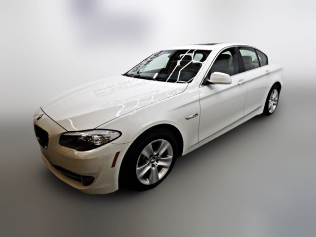 2013 BMW 5 Series 528i