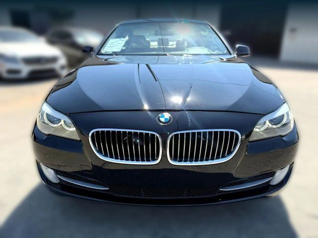 2013 BMW 5 Series 528i