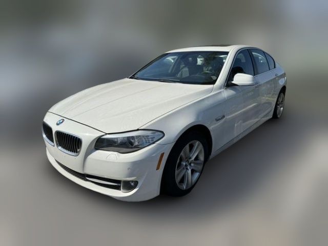 2013 BMW 5 Series 528i