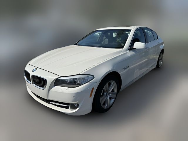 2013 BMW 5 Series 528i