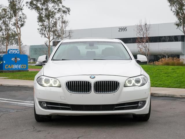 2013 BMW 5 Series 528i