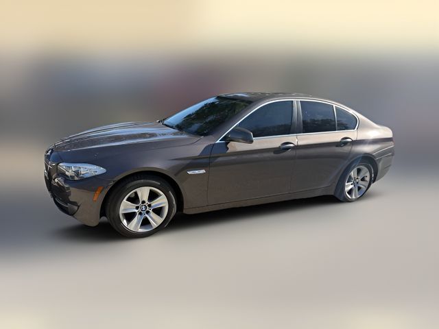 2013 BMW 5 Series 528i