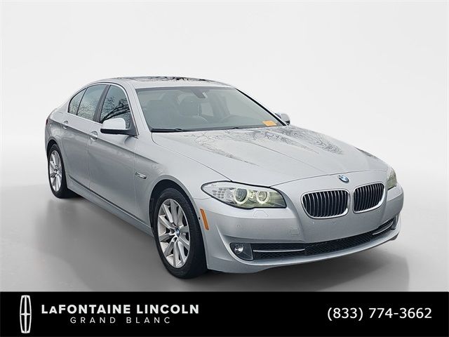 2013 BMW 5 Series 528i xDrive