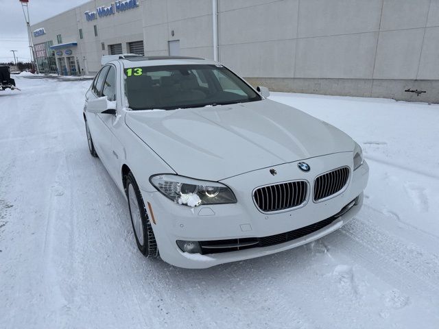 2013 BMW 5 Series 528i xDrive