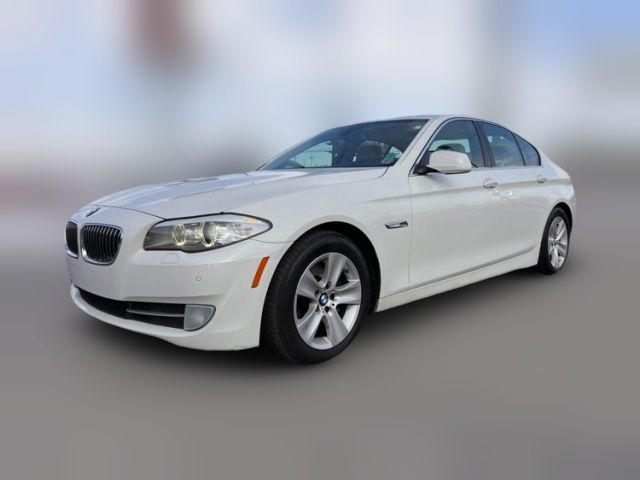 2013 BMW 5 Series 528i xDrive