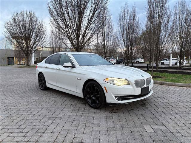 2013 BMW 5 Series 550i