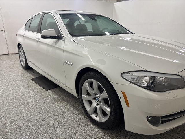 2013 BMW 5 Series 550i xDrive