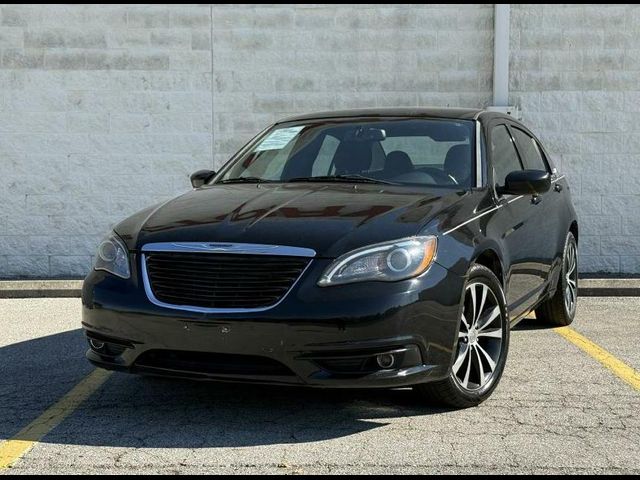 2013 Chrysler 200 Touring