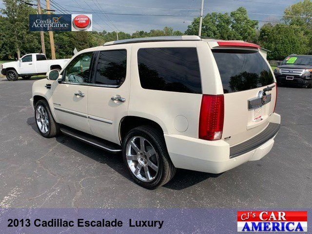 2013 Cadillac Escalade Luxury