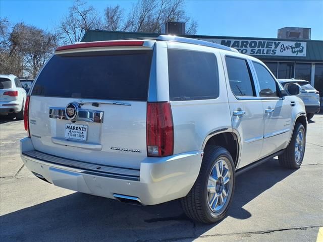 2013 Cadillac Escalade Platinum Edition