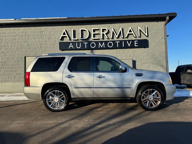 2013 Cadillac Escalade Platinum Edition