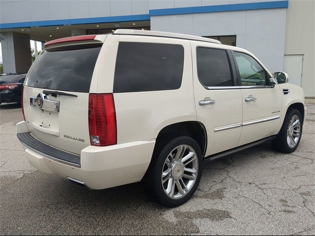 2013 Cadillac Escalade Platinum Edition