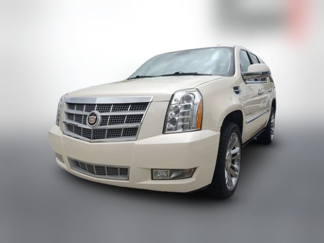 2013 Cadillac Escalade Platinum Edition