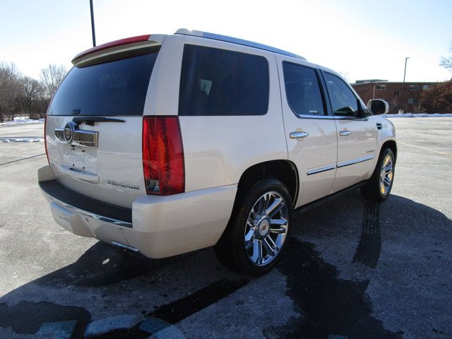 2013 Cadillac Escalade Platinum Edition
