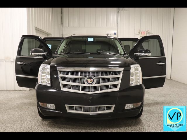 2013 Cadillac Escalade Platinum Edition