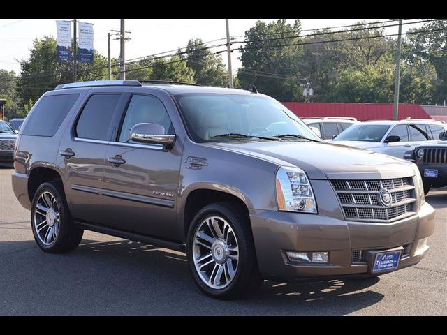 2013 Cadillac Escalade Premium