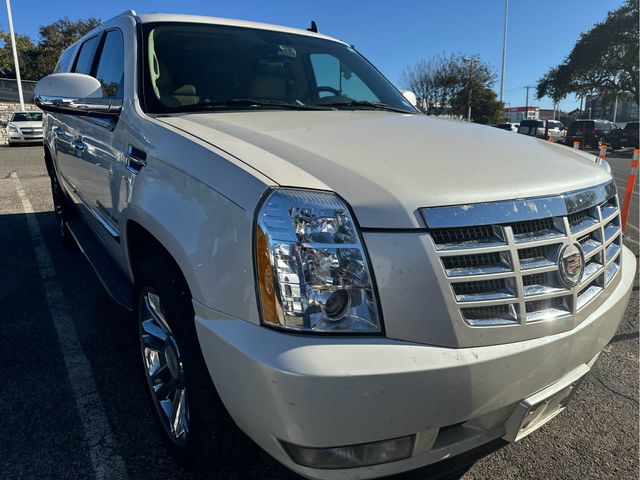 2013 Cadillac Escalade ESV Luxury