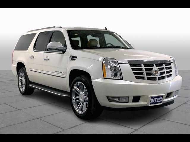 2013 Cadillac Escalade ESV Luxury