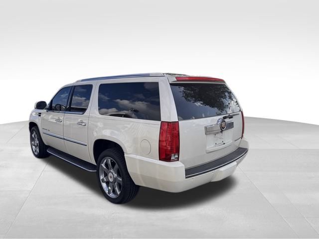 2013 Cadillac Escalade ESV Luxury