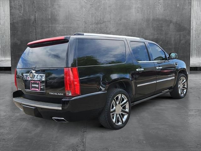 2013 Cadillac Escalade ESV Platinum Edition