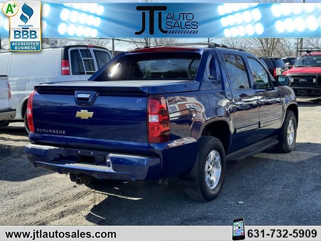 2013 Chevrolet Avalanche LT