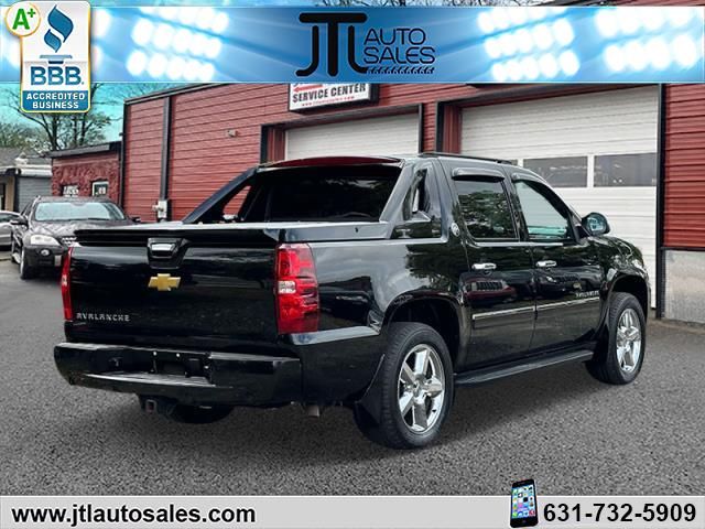 2013 Chevrolet Avalanche LTZ