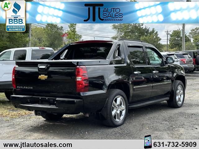 2013 Chevrolet Avalanche LTZ