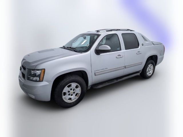 2013 Chevrolet Avalanche LS