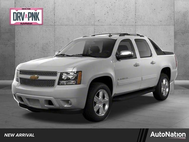 2013 Chevrolet Avalanche LS